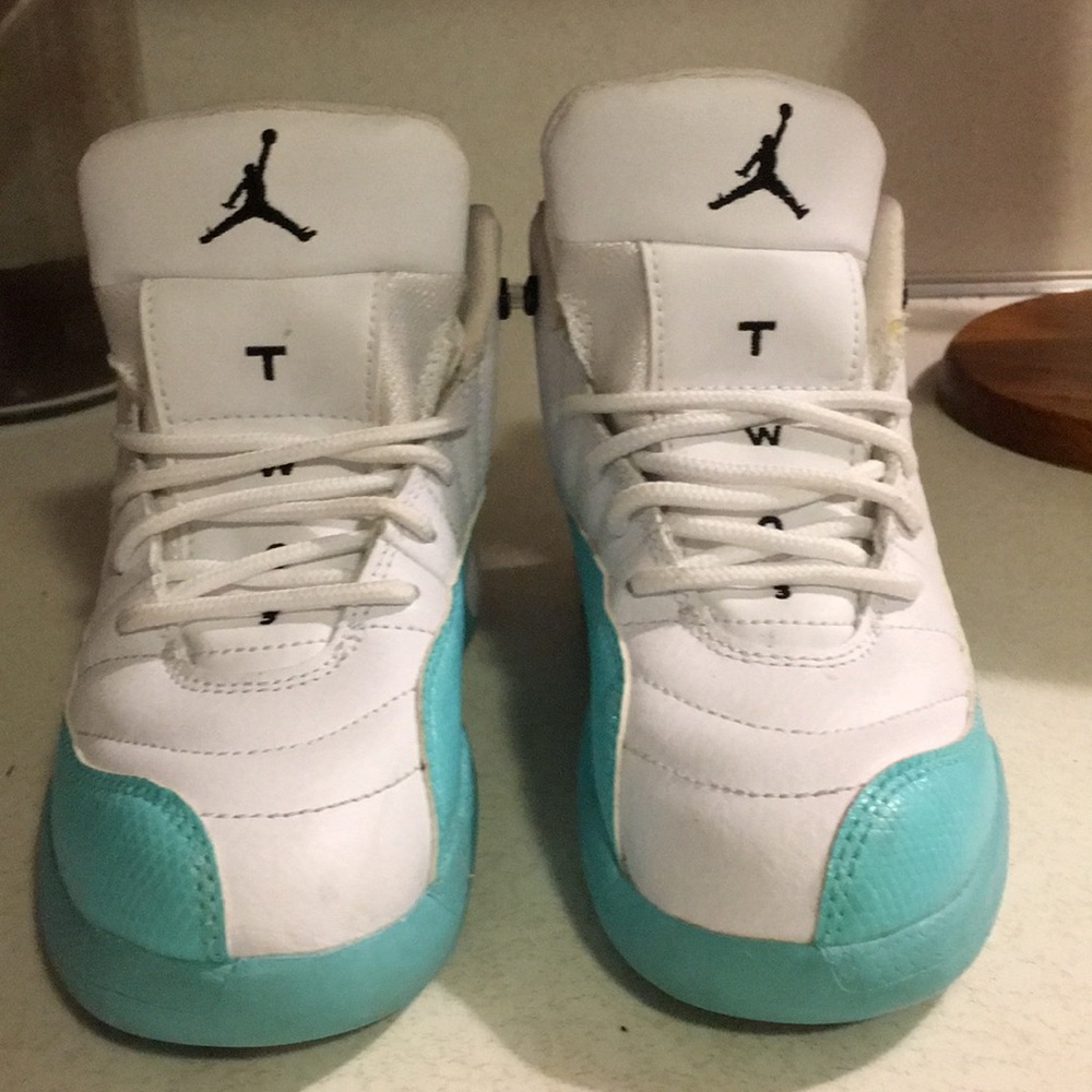 Children sz12 Jordans teal and white